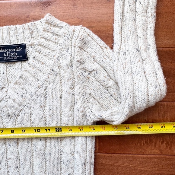 Y2K Abercrombie & Fitch Womens Wool Cable Knit V-Neck Pullover Sweater Cream - Picture 8 of 10